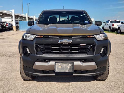 Used 2023 Chevrolet Colorado Trail Boss w/ Advanced Trailering Package AWD/4WD image 2