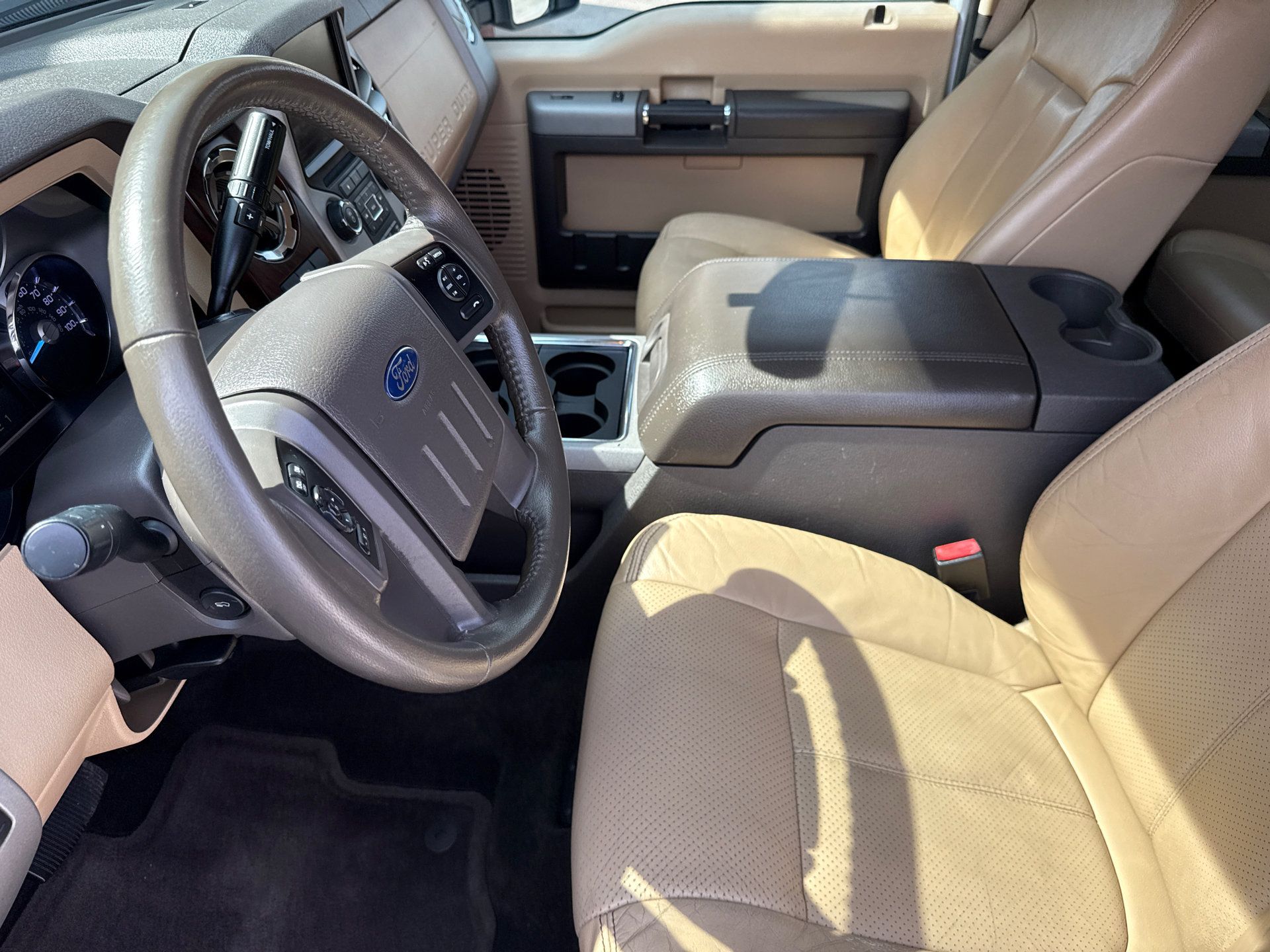 Used 2014 Ford F350 Lariat w/ Lariat Interior Package AWD/4WD image 19