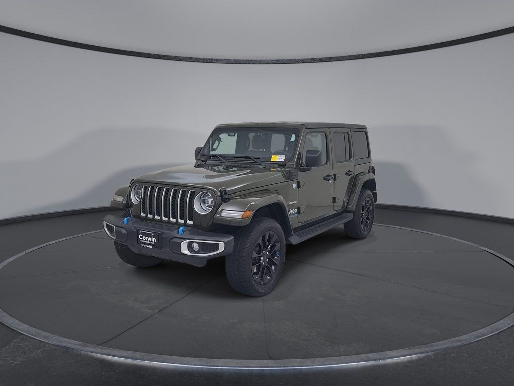 Used 2022 Jeep Wrangler Unlimited Sahara w/ Cold Weather Group AWD/4WD image 7