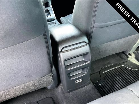 Used 2019 Nissan Sentra SV w/ Special Edition Package FWD image 12
