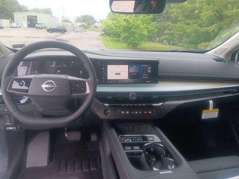New 2026 Nissan Murano Platinum w/ Cargo Package AWD/4WD image 13