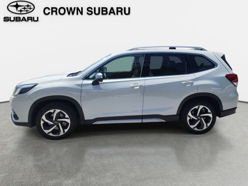 Used 2022 Subaru Forester Touring AWD/4WD image 2