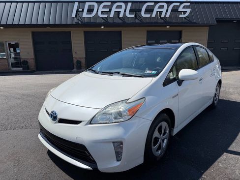 Used 2013 Toyota Prius Four w/ Deluxe Solar Roof Pkg image 1