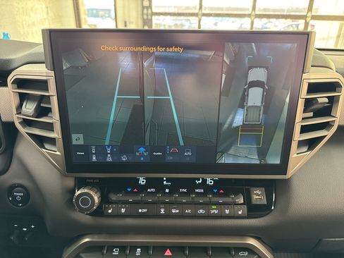 Used 2025 Toyota Tundra Limited image 28