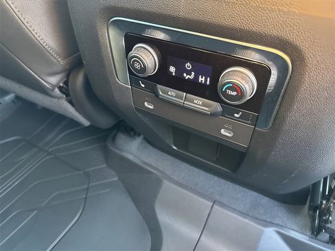 Used 2022 Chevrolet Tahoe RST image 16