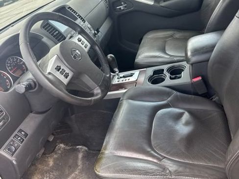 Used 2008 Nissan Pathfinder LE w/ Navigation Pkg AWD/4WD image 5
