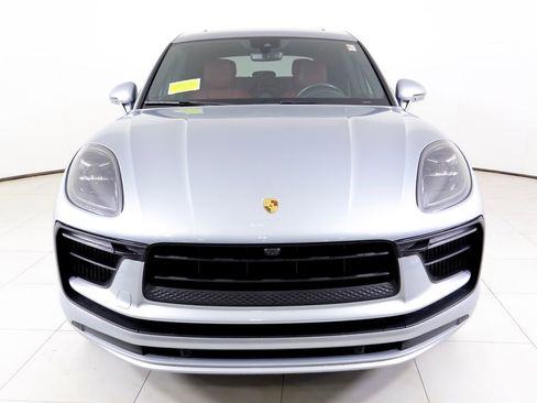 Certified 2022 Porsche Macan S w/ Premium Package Plus AWD/4WD image 35