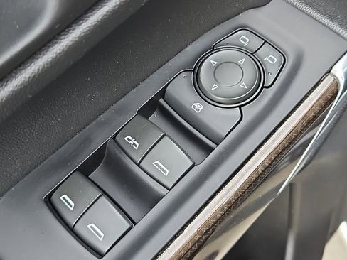 Used 2019 Chevrolet Silverado 1500 LT w/ Texas Edition RWD image 19