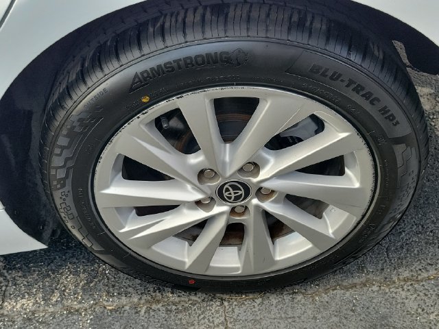 Used 2022 Toyota Camry LE FWD image 7