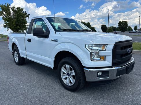 Used 2016 Ford F150 XL w/ Equipment Group 101A Mid RWD image 4