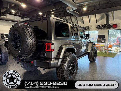 Used 2024 Jeep Wrangler Unlimited AWD/4WD image 23