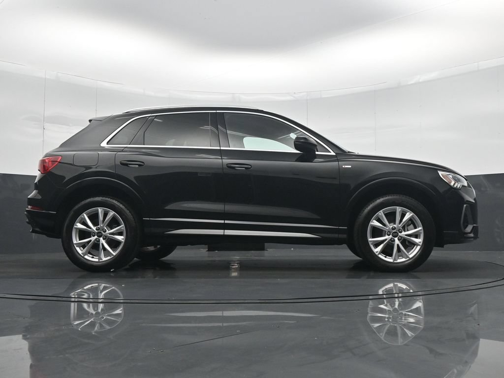 Used 2025 Audi Q3 2.0T Premium AWD/4WD image 32
