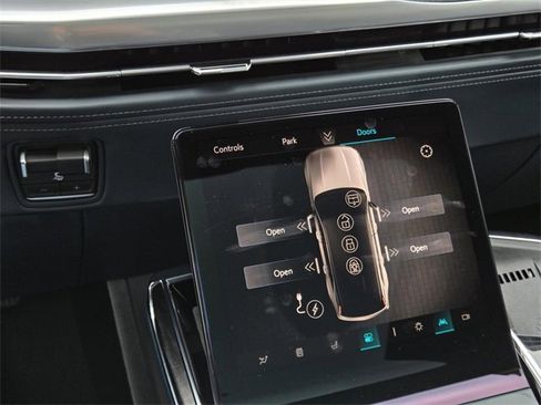 Used 2025 Cadillac Escalade IQ Sport 2 w/ LPO, ONYX Package image 25