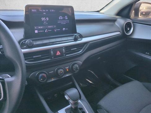 Used 2023 Kia Forte LX FWD image 14