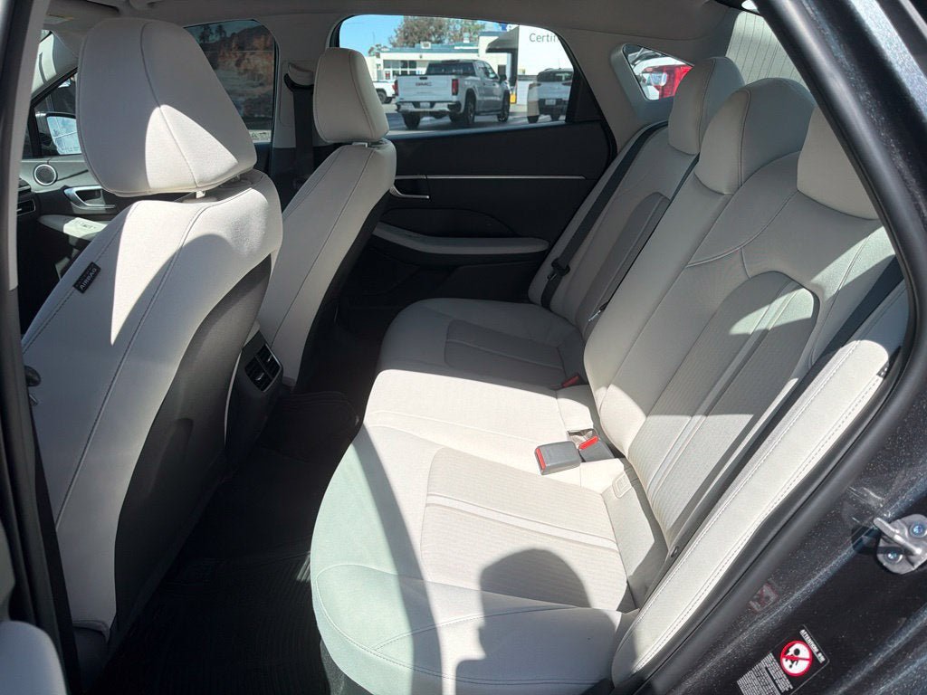 Used 2023 Hyundai Sonata Blue FWD image 8