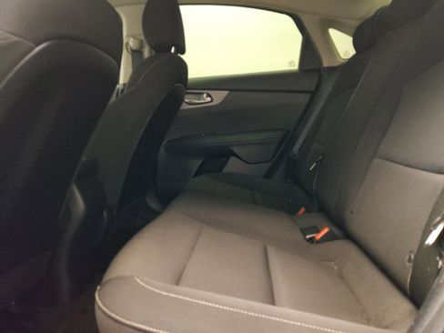 Used 2020 Kia Forte LXS FWD image 18