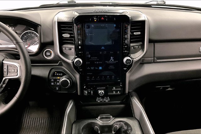 Used 2025 RAM 1500 Big Horn AWD/4WD image 7
