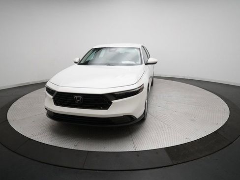 Used 2023 Honda Accord LX image 32