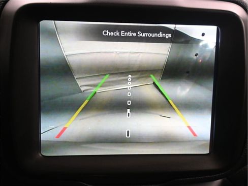 Used 2021 Jeep Renegade Trailhawk w/ Sun & Sound Group image 13