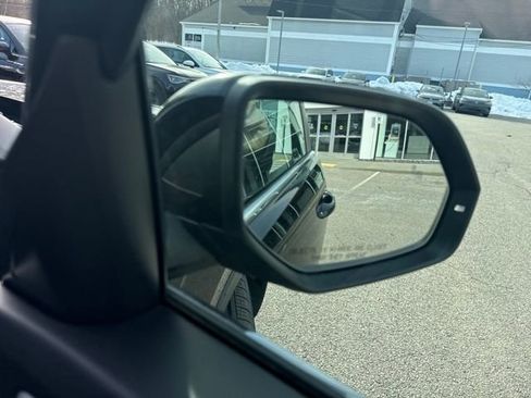 Certified 2022 Volkswagen Atlas SE image 37