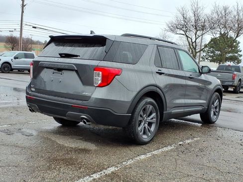 Certified 2023 Ford Explorer XLT w/ Equipment Group 202A AWD/4WD image 5
