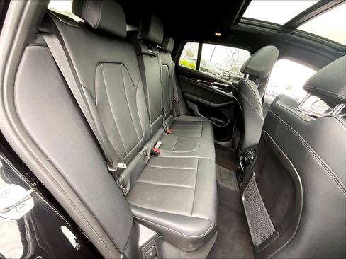 Used 2024 BMW X4 xDrive30i image 30