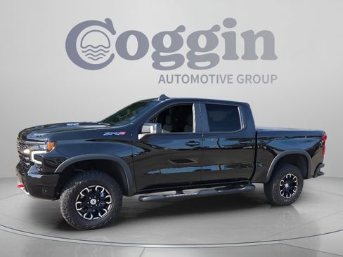 Used 2025 Chevrolet Silverado 1500 ZR2 w/ Technology Package AWD/4WD image 1