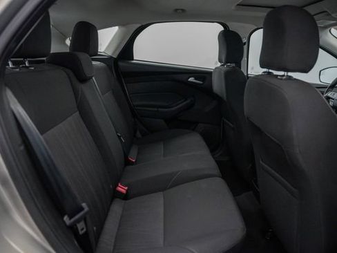 Used 2016 Ford Focus SE FWD image 26