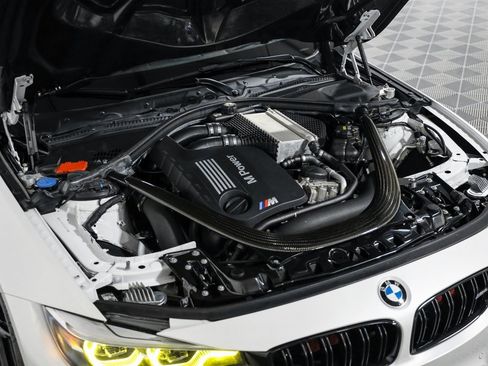 Used 2019 BMW M4 Coupe w/ Competition Package image 22