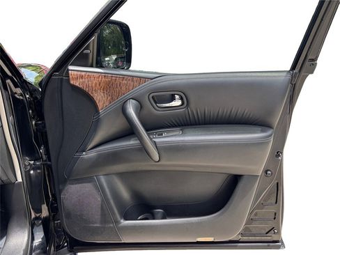 Used 2020 Nissan Armada SL w/ Premium Package image 50