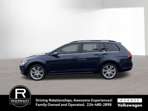 Used 2016 Volkswagen Golf Limited Edition image 5