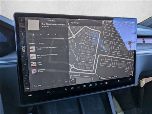 Used 2023 Tesla Model X image 13