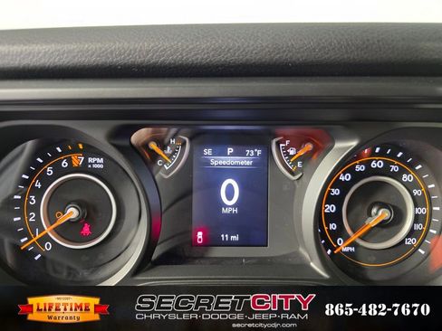 New 2025 Jeep Gladiator Sport image 19