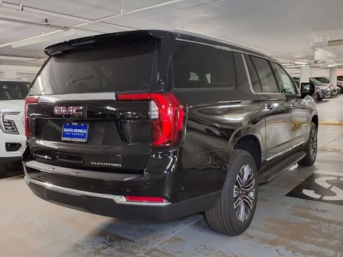 New 2026 GMC Yukon XL Elevation image 8