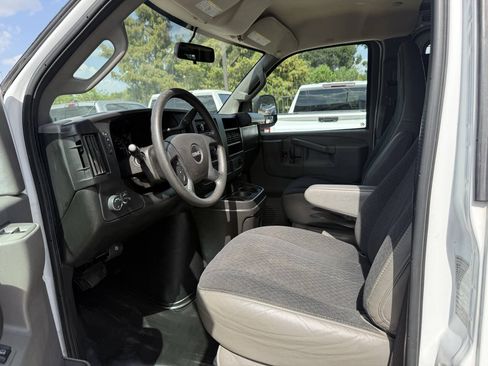 Used 2020 GMC Savana 2500 w/ Driver Convenience Package RWD image 6