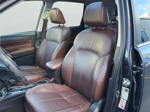 Used 2017 Subaru Forester 2.5i Touring AWD/4WD image 13