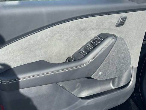 Used 2025 Ford Mustang Mach-E GT w/ Interior Protection Package image 21