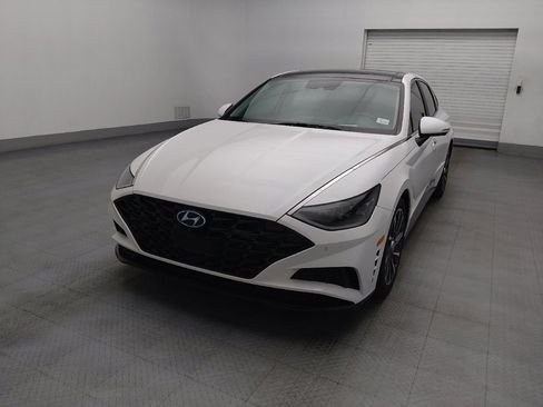 Used 2022 Hyundai Sonata Limited FWD image 15