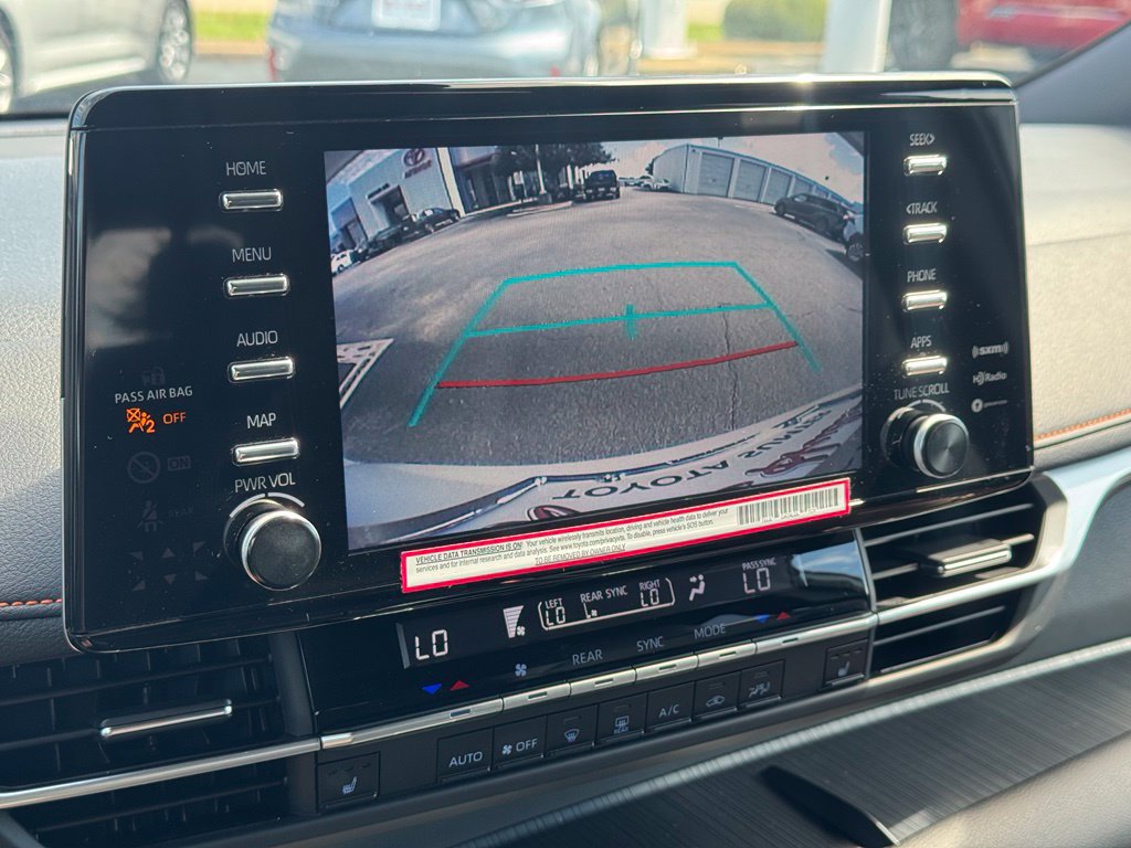 Used 2024 Toyota Sienna XSE FWD image 31