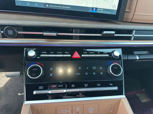 New 2026 Hyundai Santa Fe Limited AWD/4WD image 22