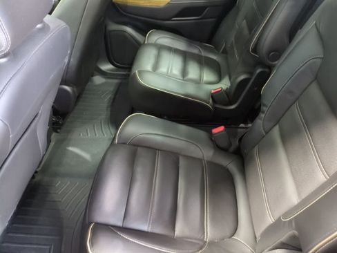 Used 2017 GMC Acadia Denali w/ Technology Package AWD/4WD image 20