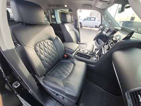 Used 2022 Nissan Armada Platinum w/ Captain's Chairs Package image 18