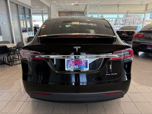 Used 2020 Tesla Model X Long Range image 4