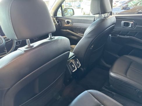 Used 2022 Kia Sorento SX AWD/4WD image 12