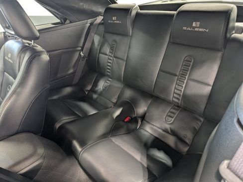 Used 2006 Ford Mustang GT Premium RWD image 16