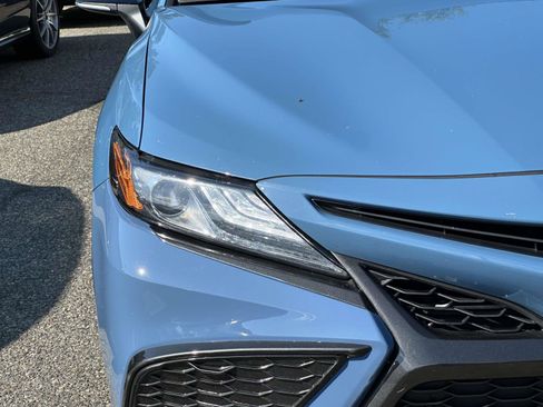 Used 2023 Toyota Camry XSE image 7