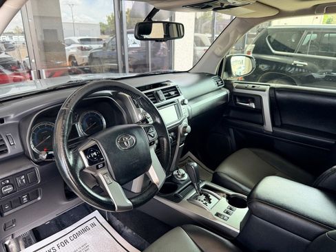 Used 2018 Toyota 4Runner SR5 Premium AWD/4WD image 7