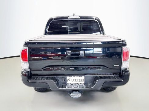Used 2022 Toyota Tacoma TRD Sport AWD/4WD image 8