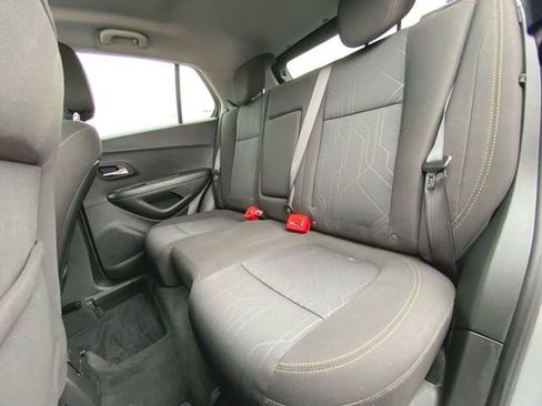 Used 2020 Chevrolet Trax LT image 21