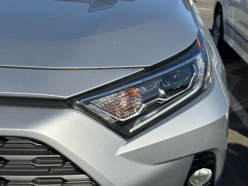 Used 2019 Toyota RAV4 XSE w/ XSE Weather Package AWD/4WD image 11